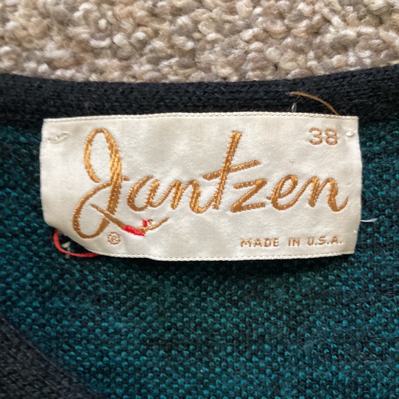 Vintage Green and Black Women’s Jantzen sweater - Picture 2 of 5